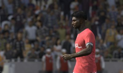 A player walking in UFL.